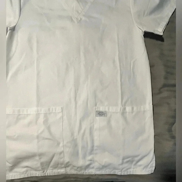 Dickies Woman XXS Two Pocket Top Scrub - Picture 2 of 4